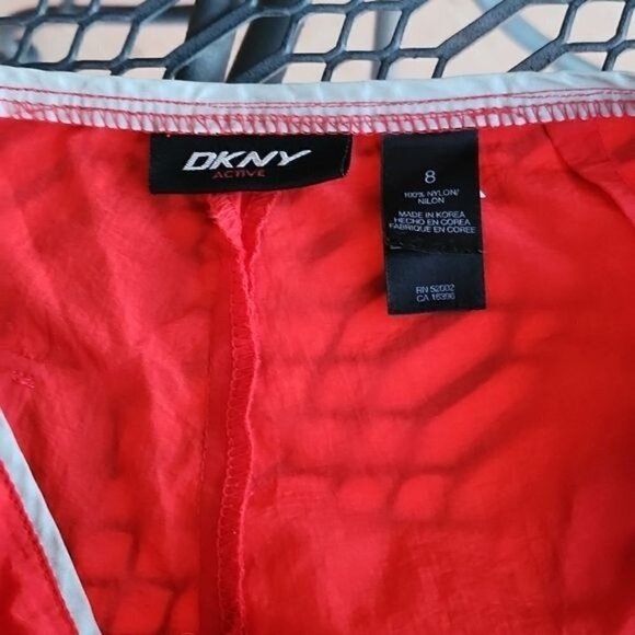 DKNY Red Running Zippered Sz. 8 Shorts - Picture 9 of 12